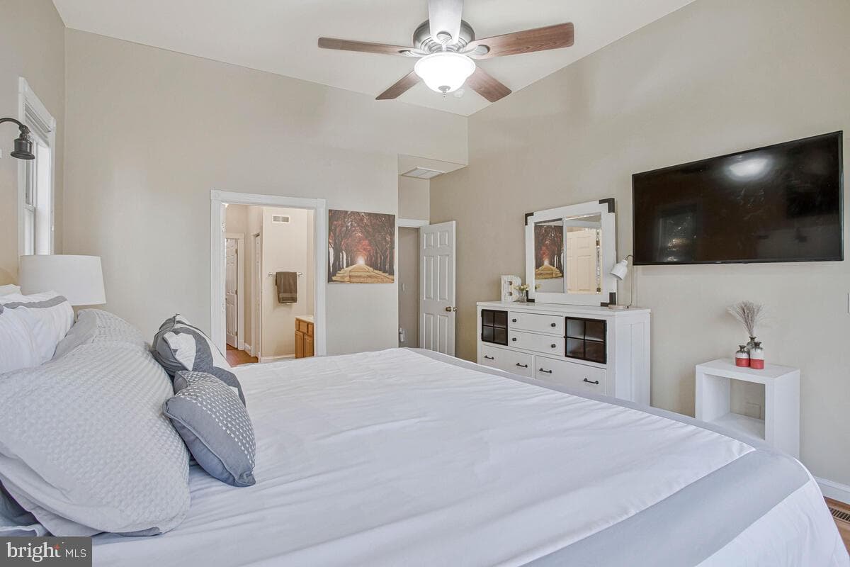 220 Sandhill Court photo 20