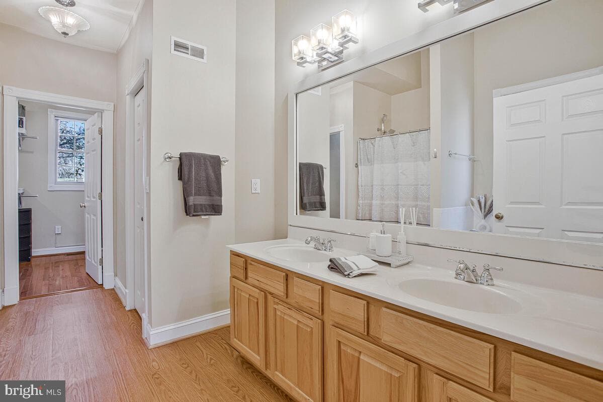 220 Sandhill Court photo 22