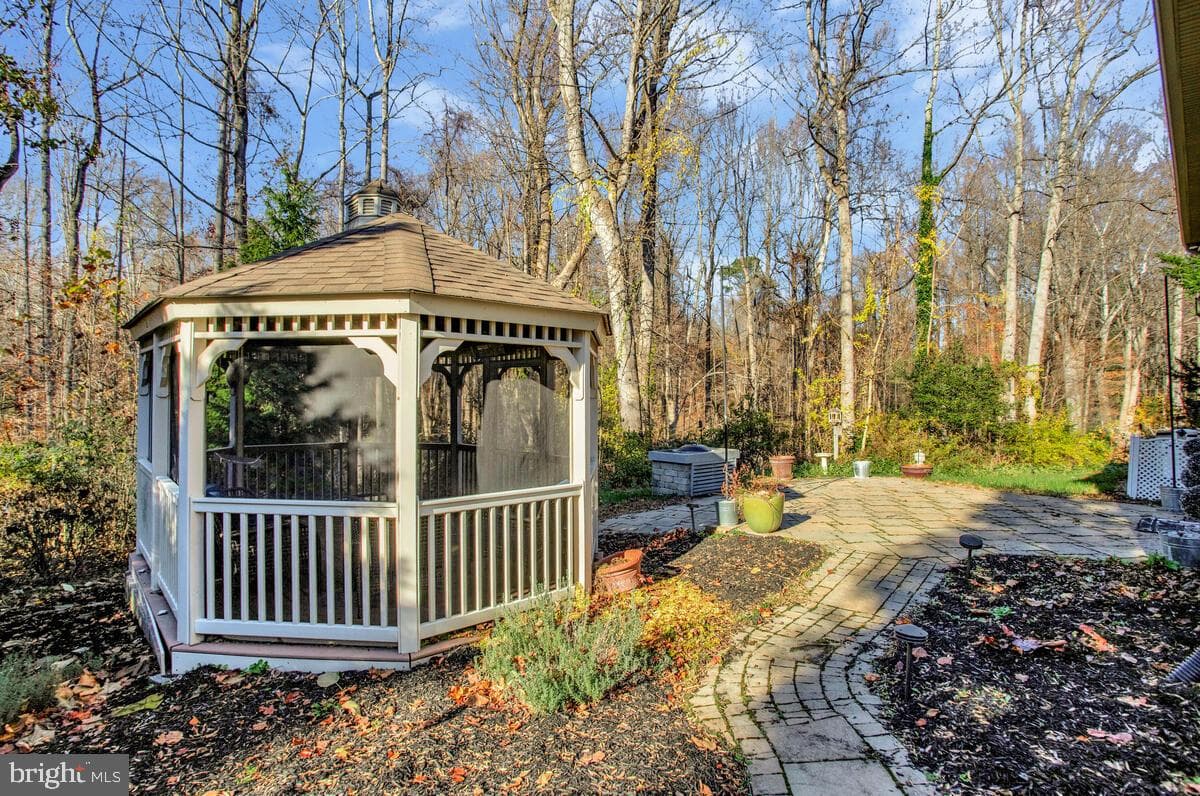 220 Sandhill Court photo 37