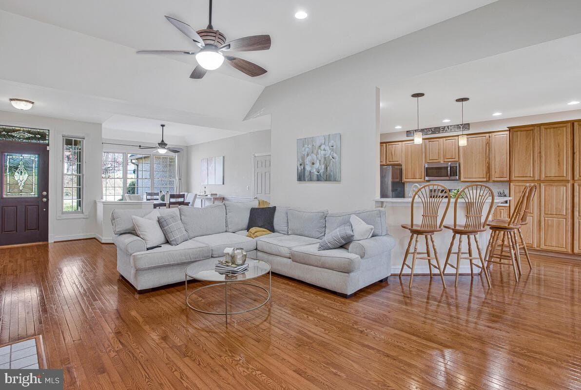 220 Sandhill Court photo 8