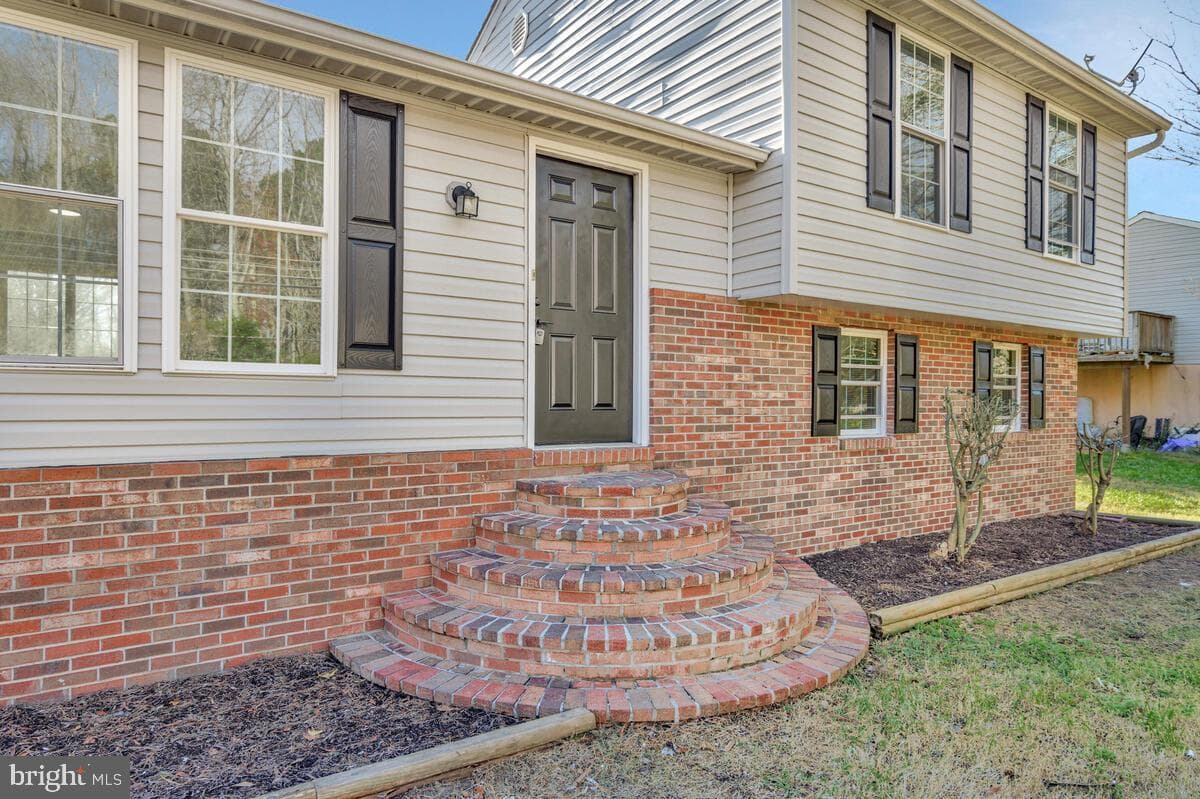 123 Cove Point Road photo 2