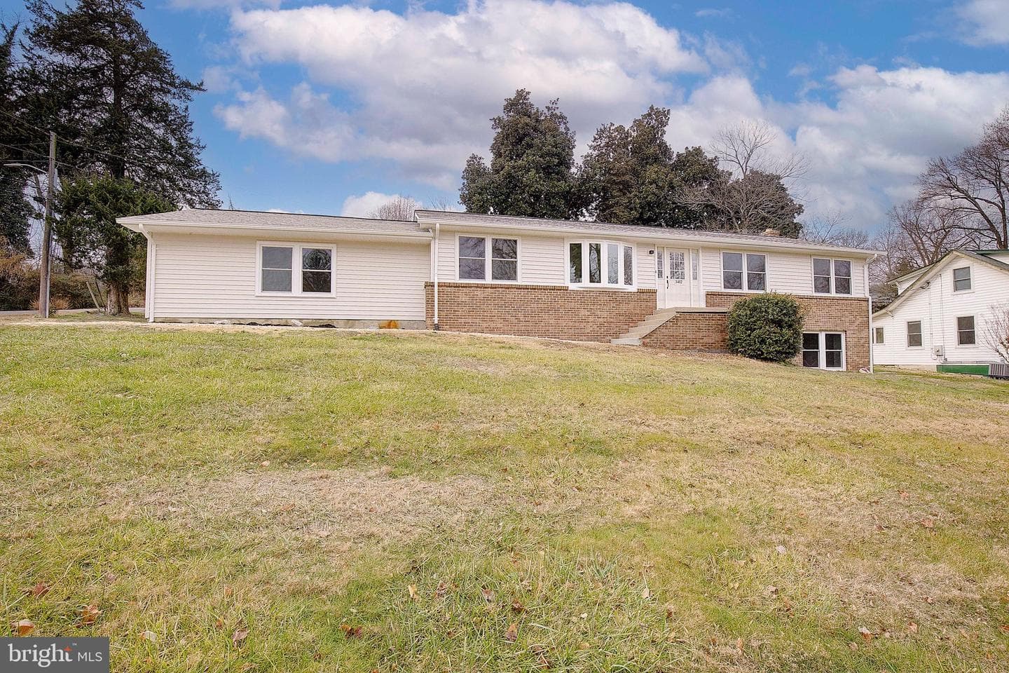 3402 Hillside Place photo 2