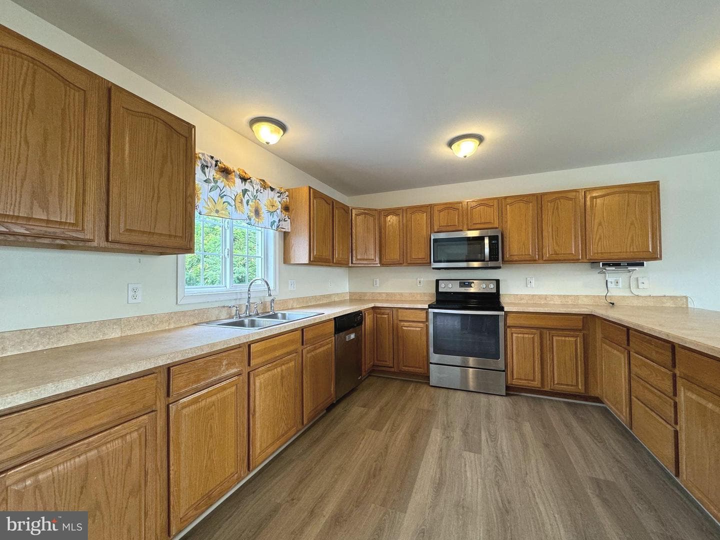 3902 Bayview Drive photo 13