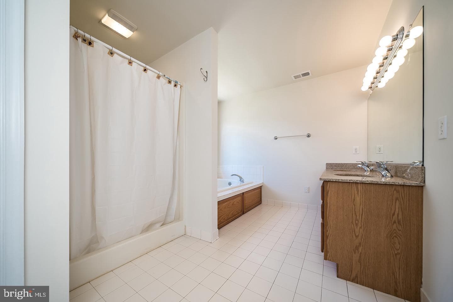 3902 Bayview Drive photo 25