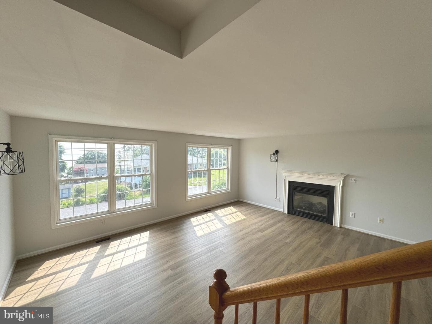 3902 Bayview Drive photo 9