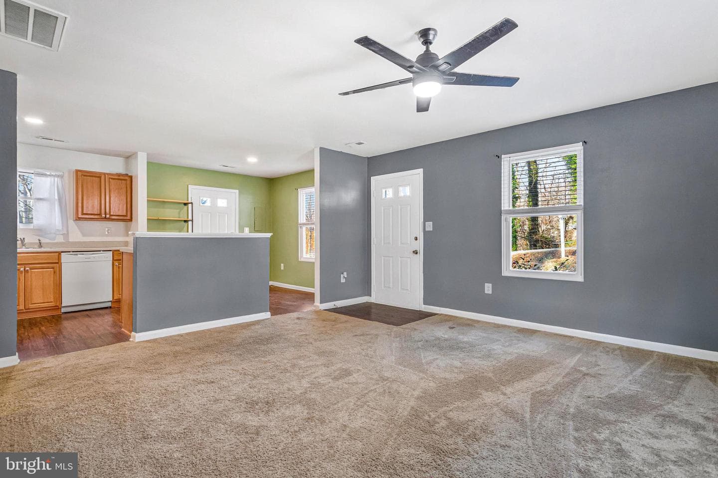 724 Spruce Drive photo 8