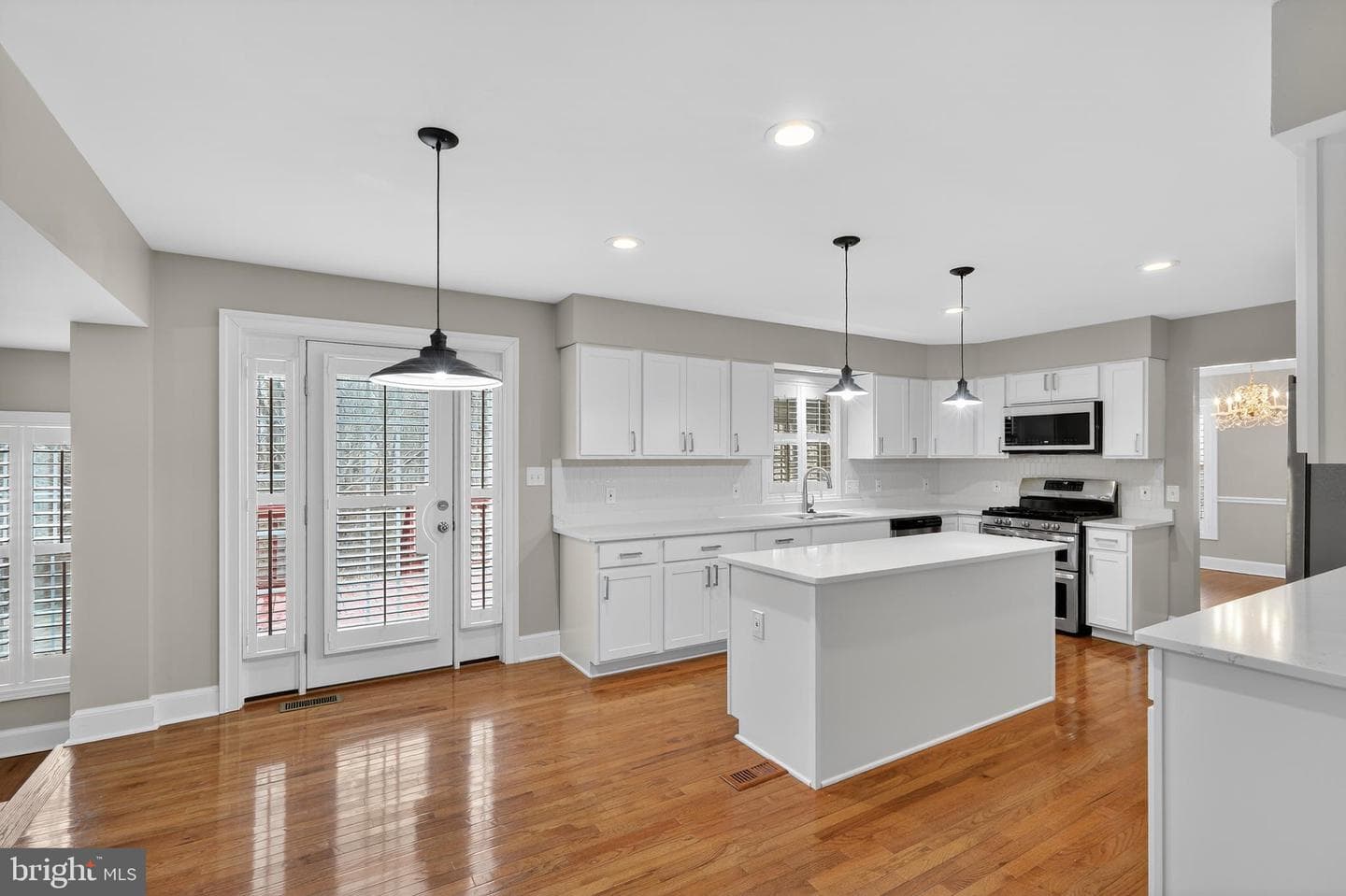 1610 Wilson Road photo 5