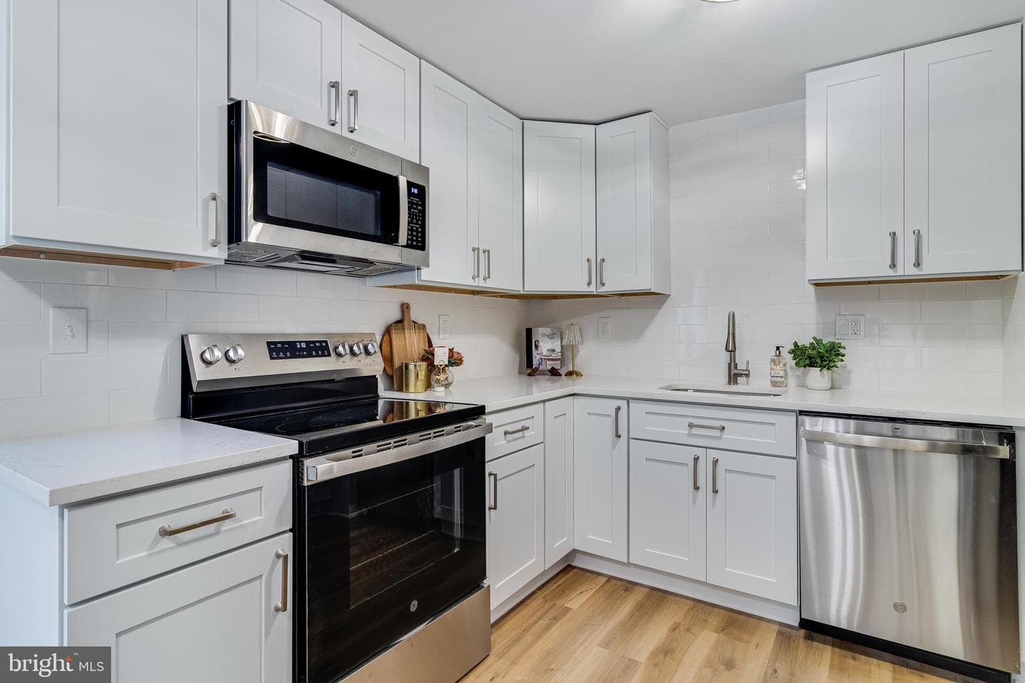 4309 Cassell Boulevard photo 14