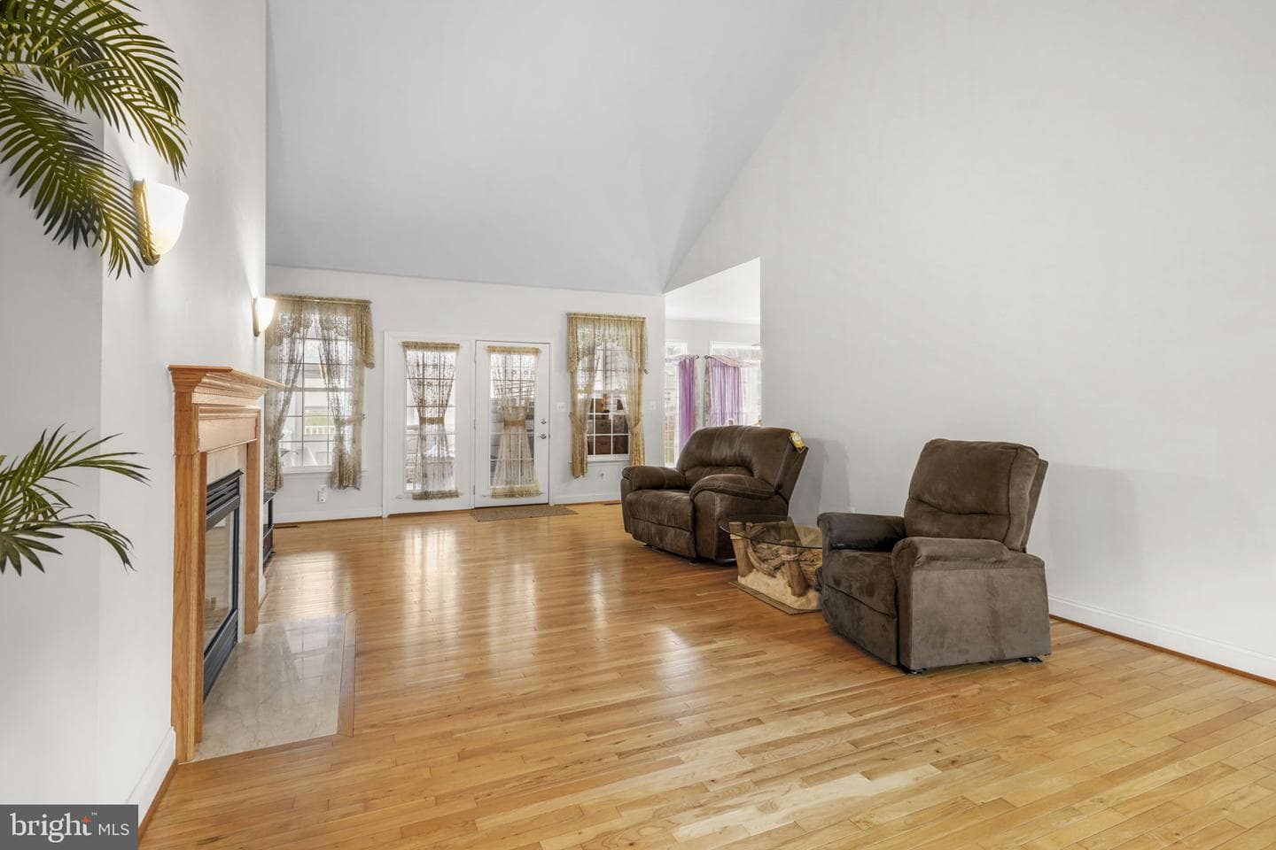 1850 Robin Court photo 3