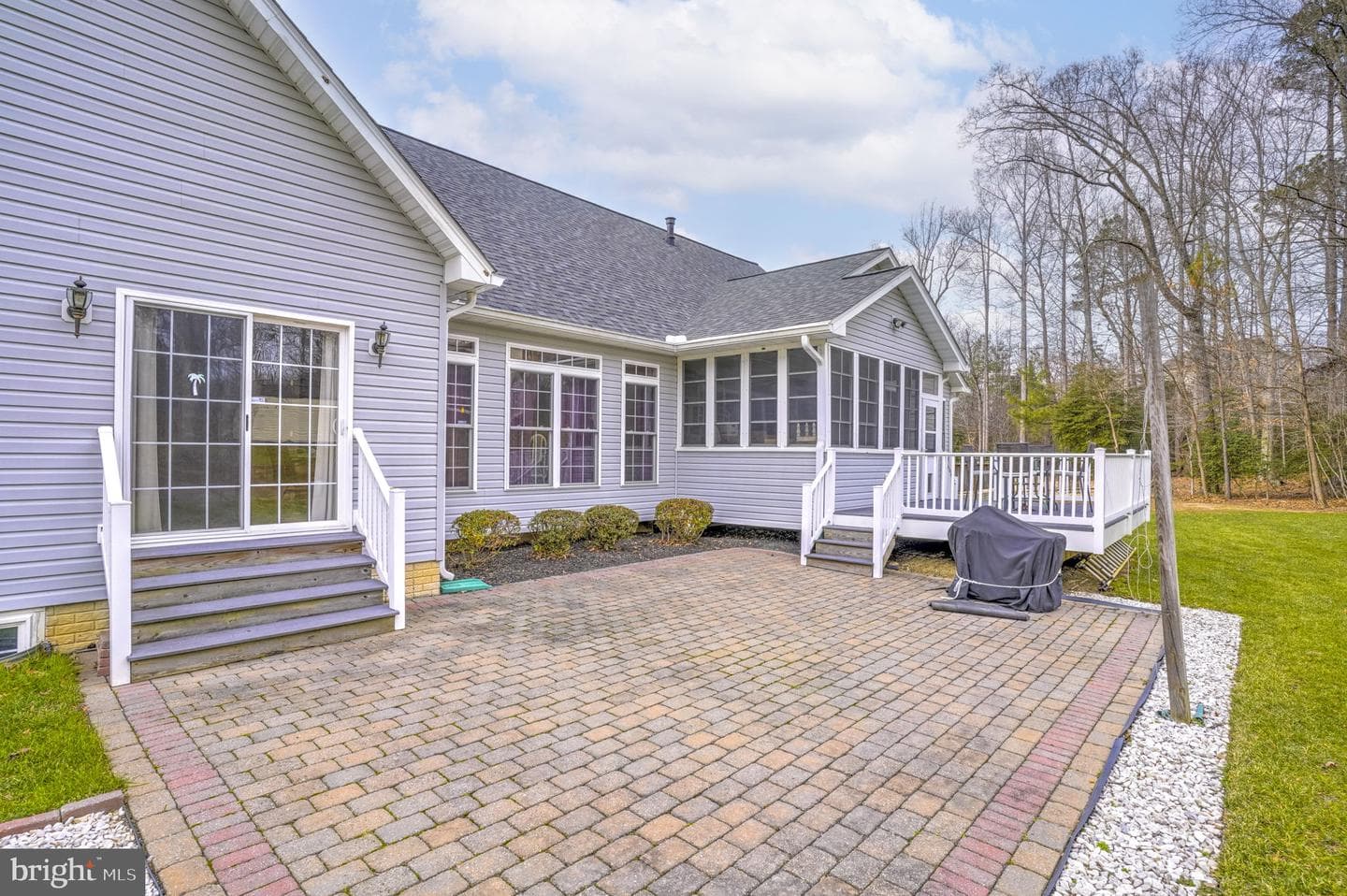 1850 Robin Court photo 34