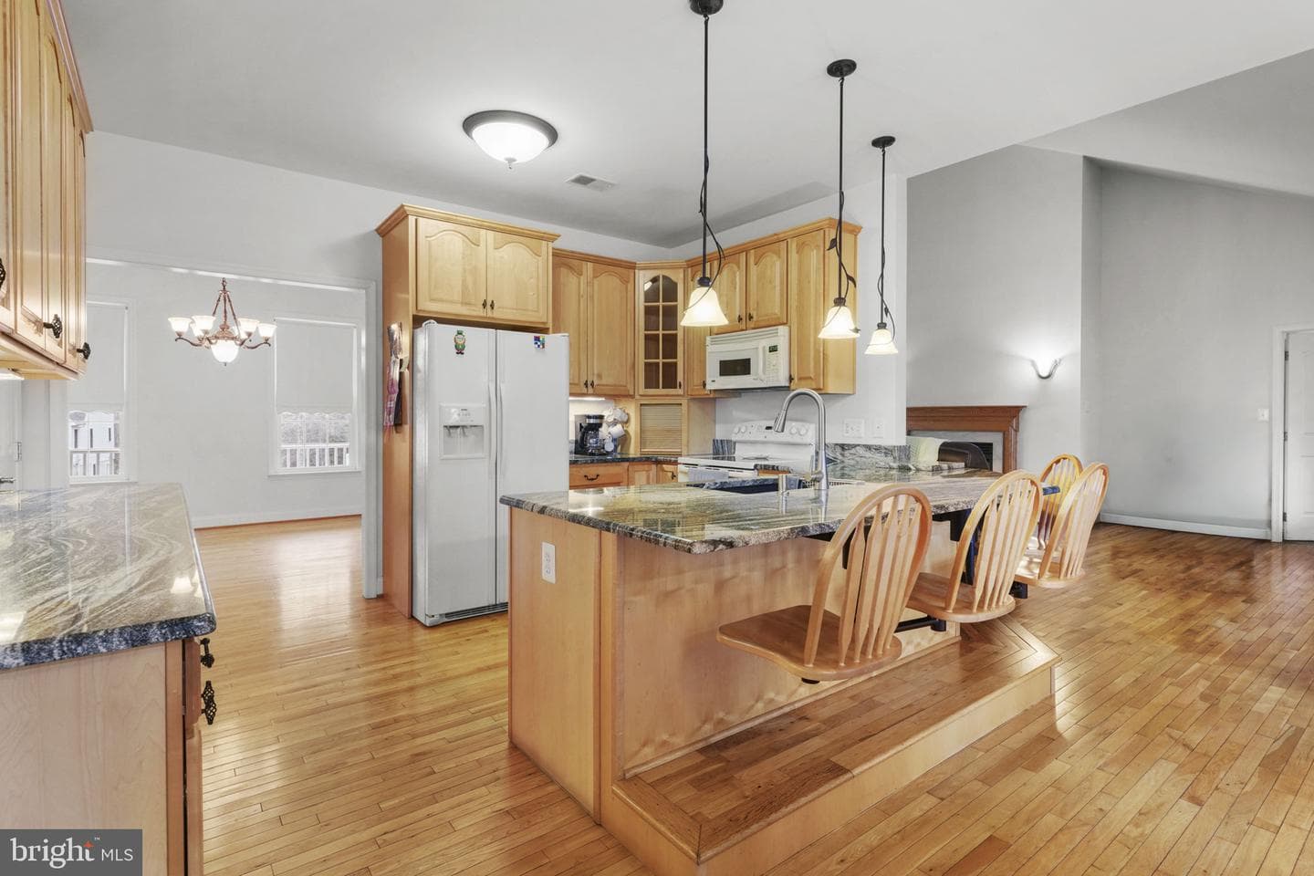 1850 Robin Court photo 6