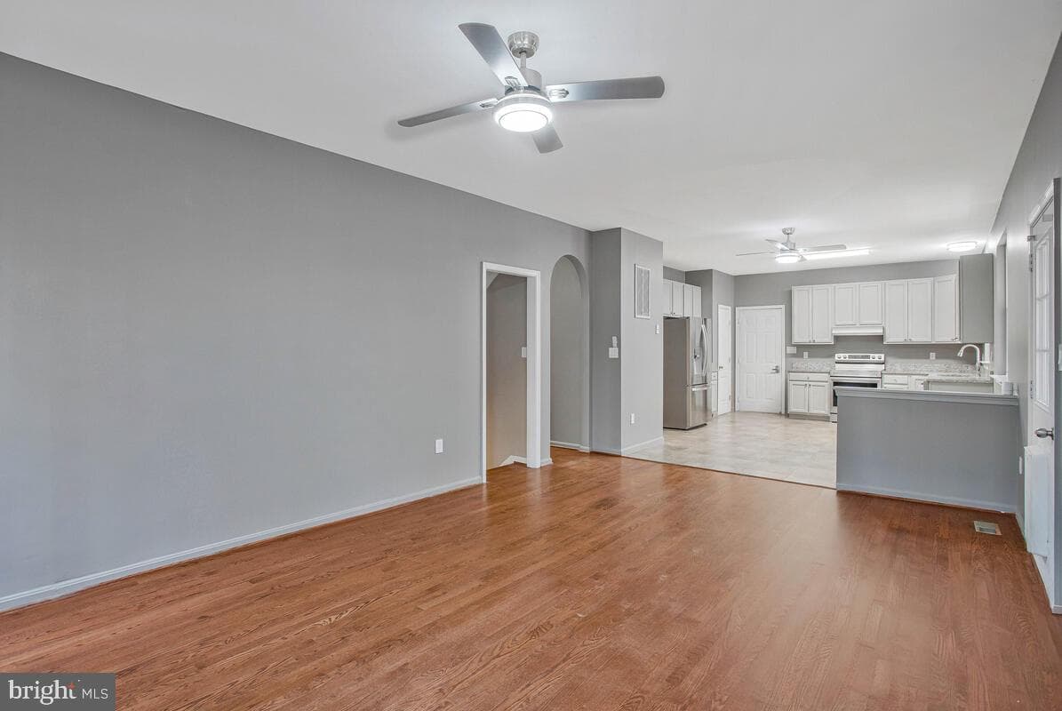 2775 Scientists Cliffs Road photo 13