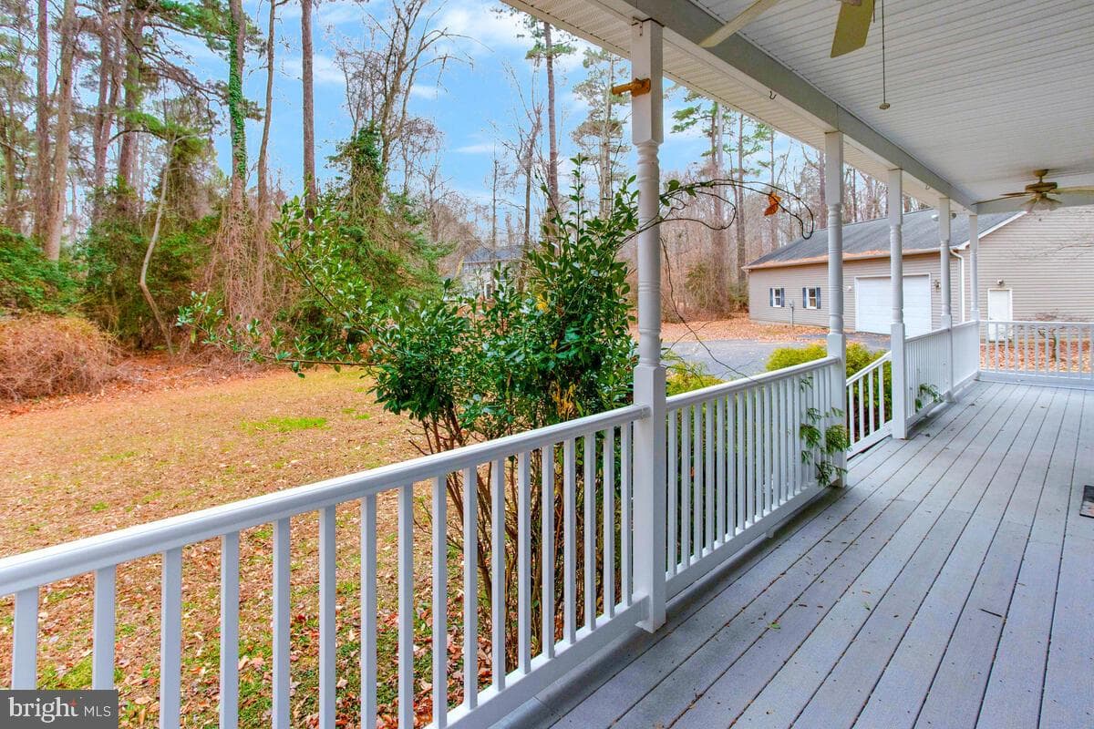 2775 Scientists Cliffs Road photo 6