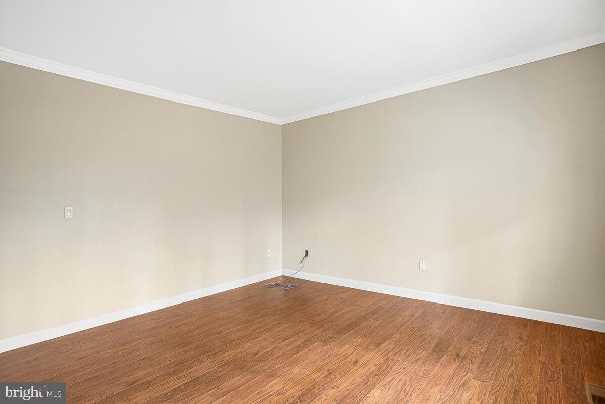 2775 Scientists Cliffs Road photo 9