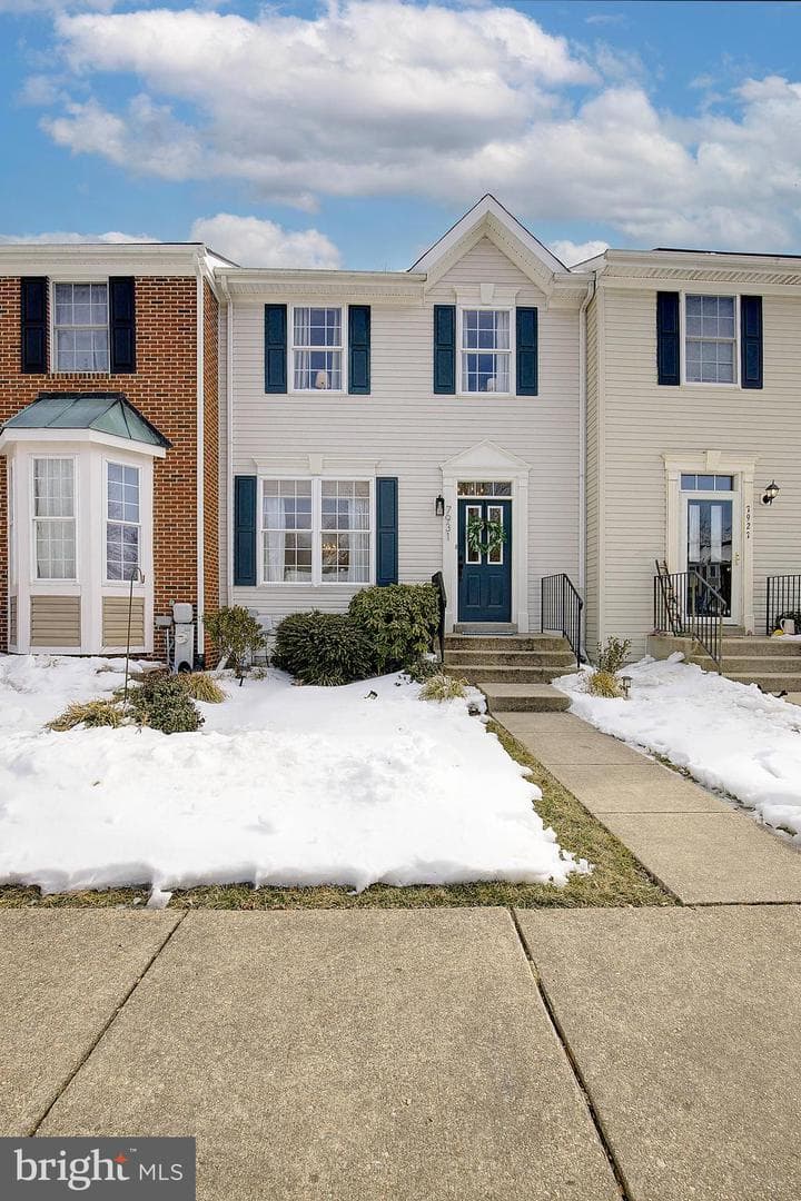 7931 Delores Court photo 4