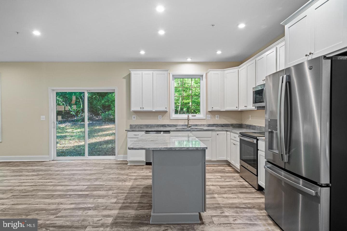 298 Cove Drive photo 5