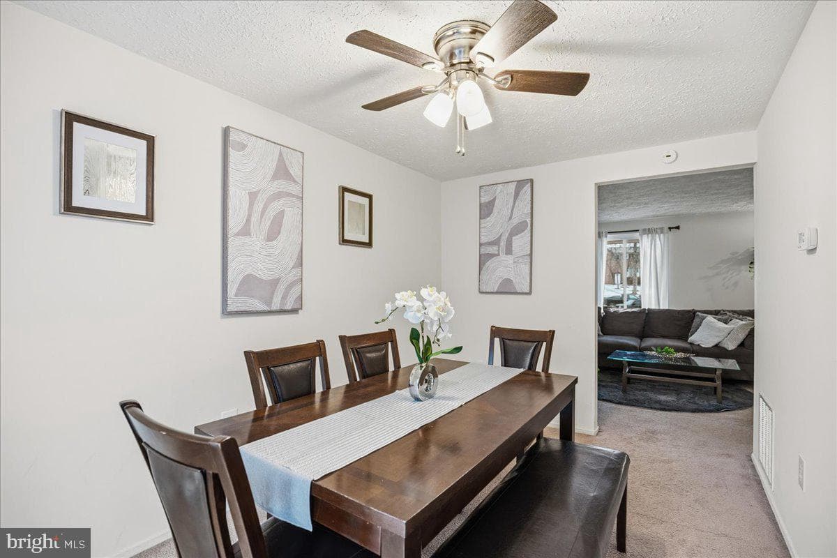 801 Calvert Towne Drive photo 13