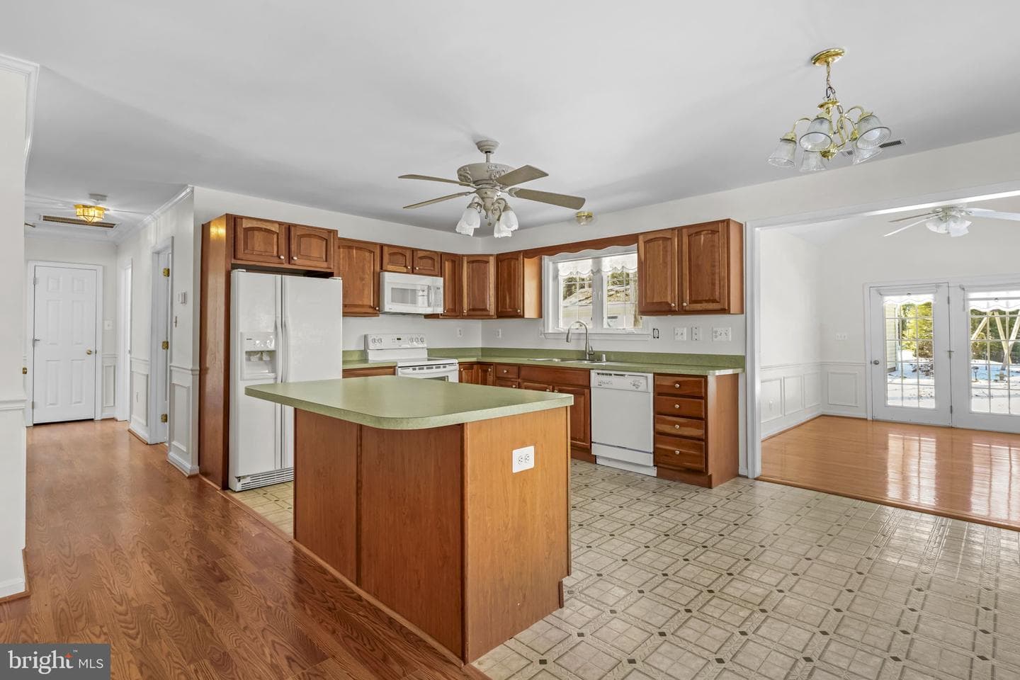 238 Leason Cove Drive photo 10