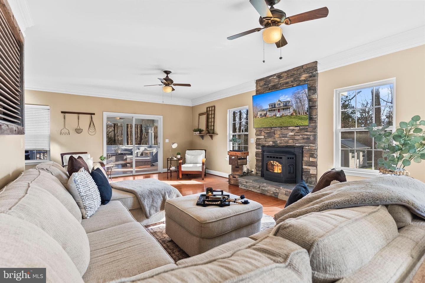 2990 Holland Drive photo 7