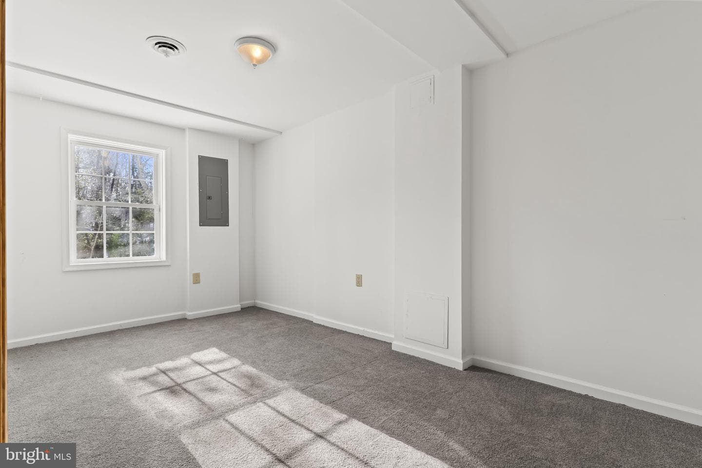 532 Shortbow Trail photo 24