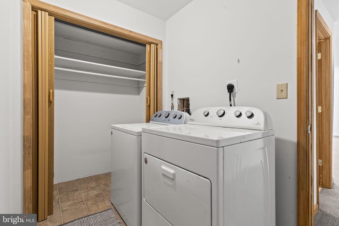532 Shortbow Trail photo 27
