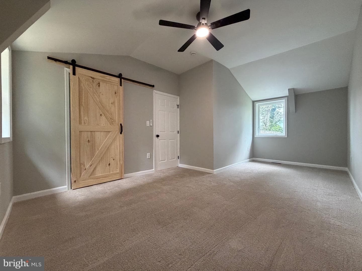 6045 Bayview Road photo 19