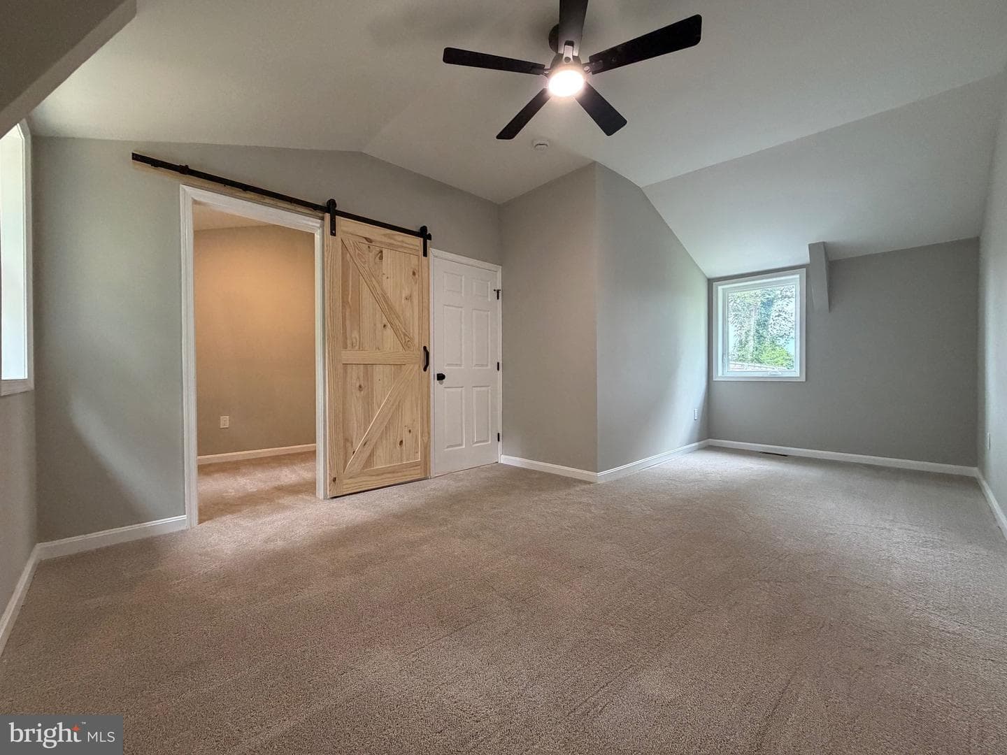 6045 Bayview Road photo 21