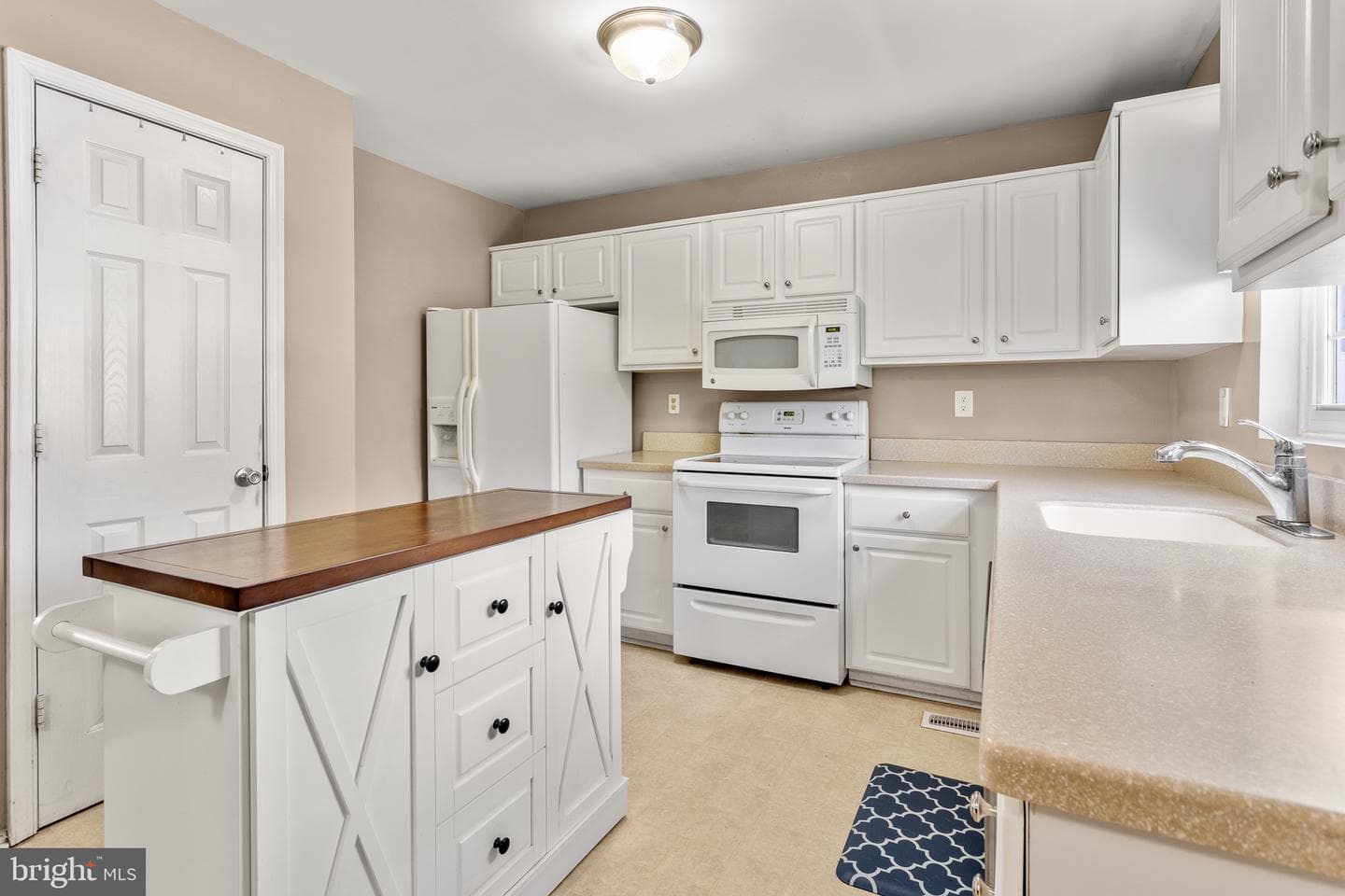 2600 Kerry Court photo 6