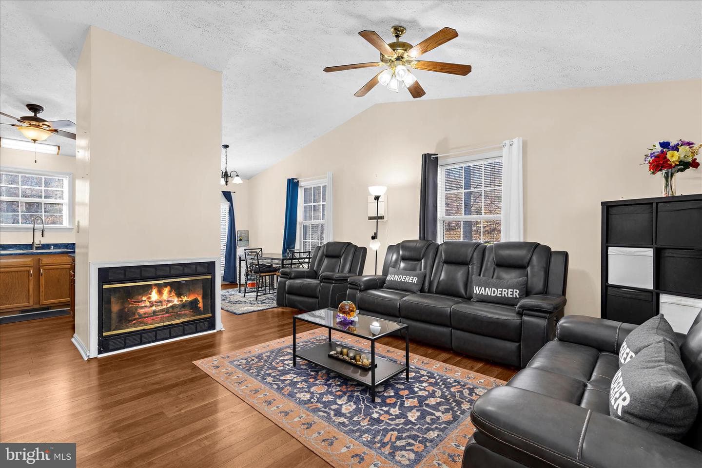 573 Durango Lane photo 4