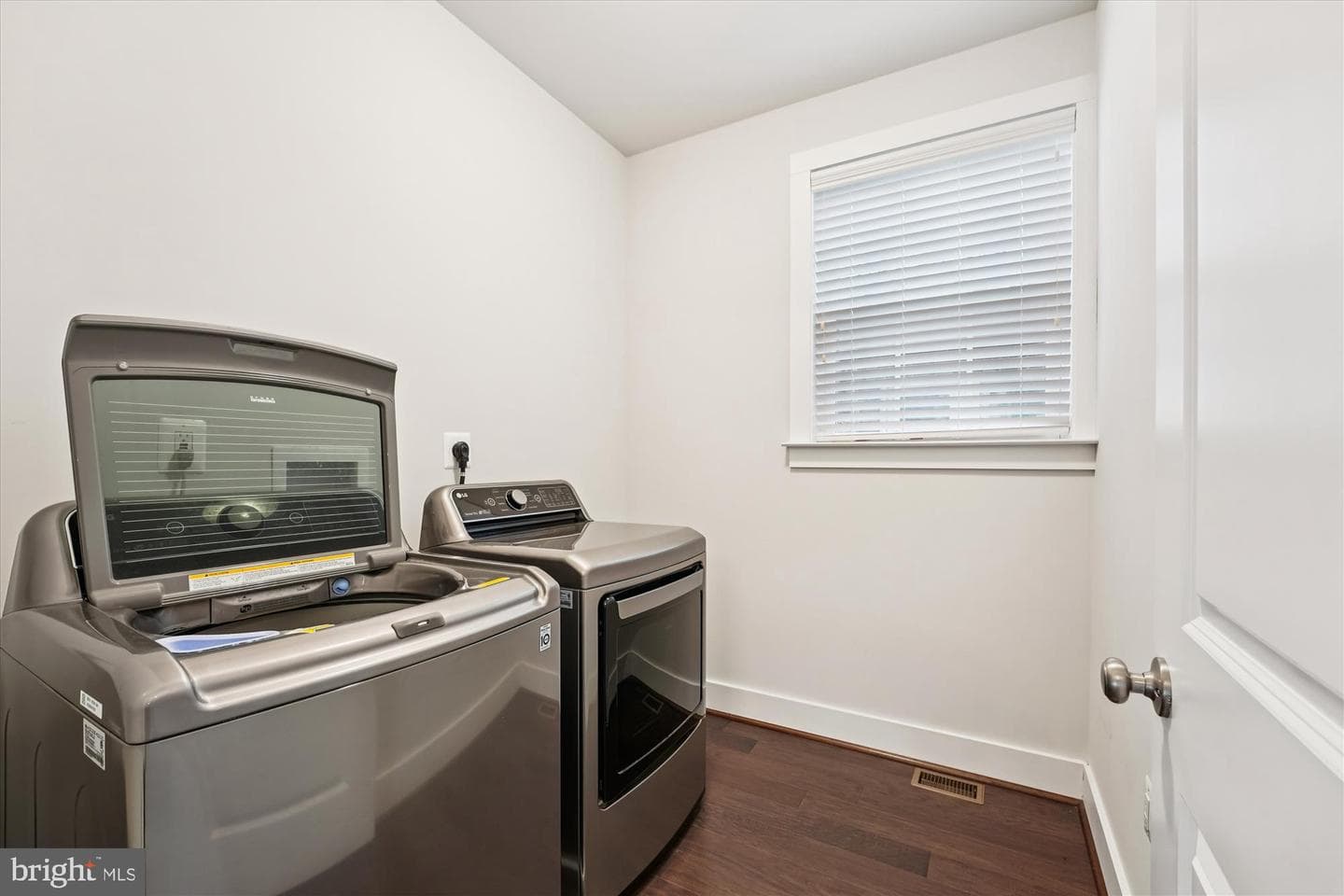 3814 3rd Street photo 12