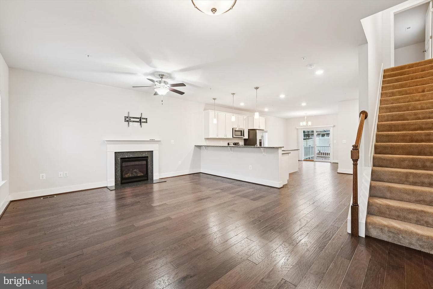 3814 3rd Street photo 3