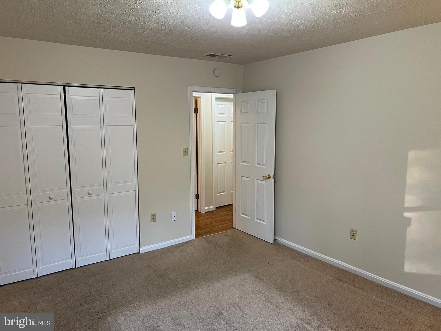 13195 Woodbank Road photo 19