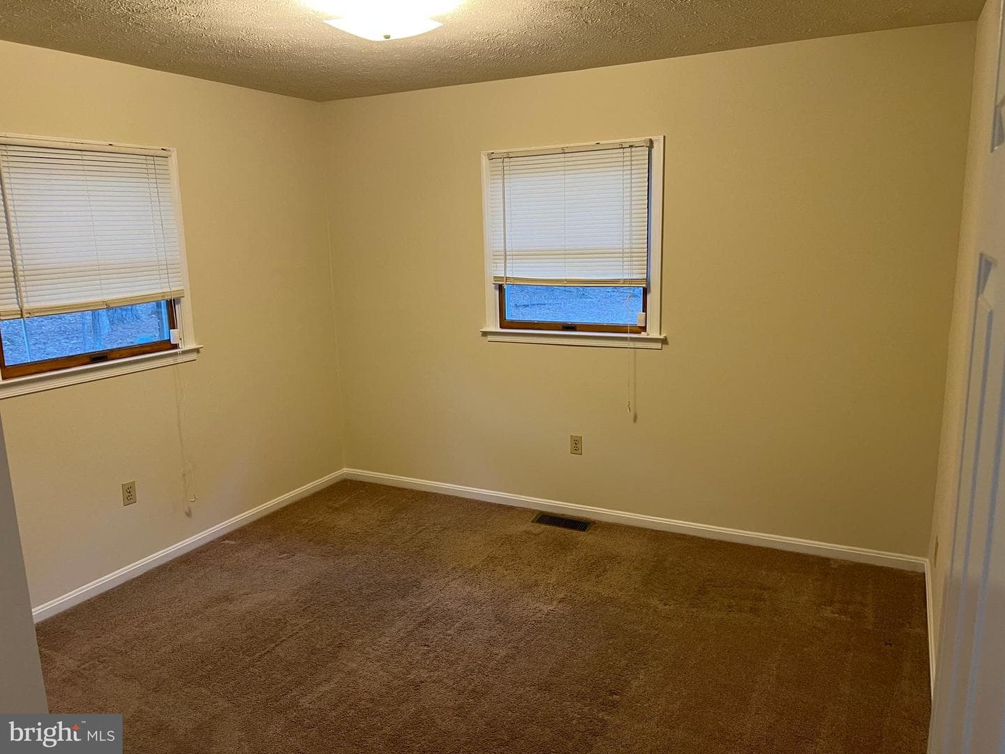 13195 Woodbank Road photo 25