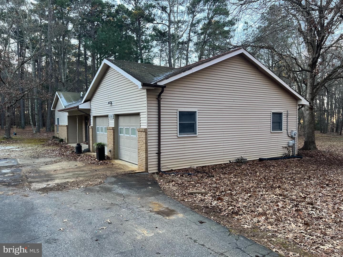 13195 Woodbank Road photo 7