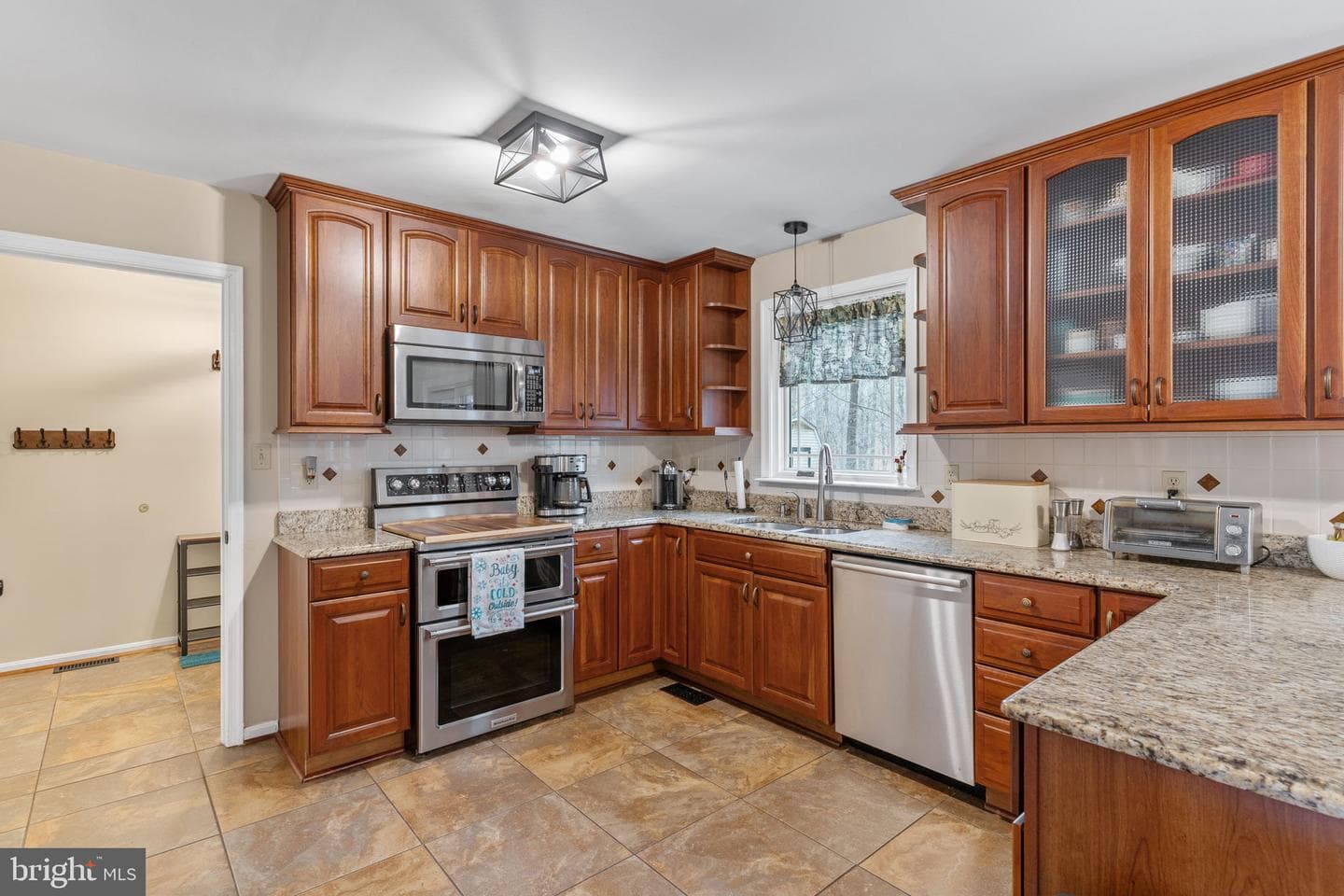 8100 Simpson Farm Road photo 8