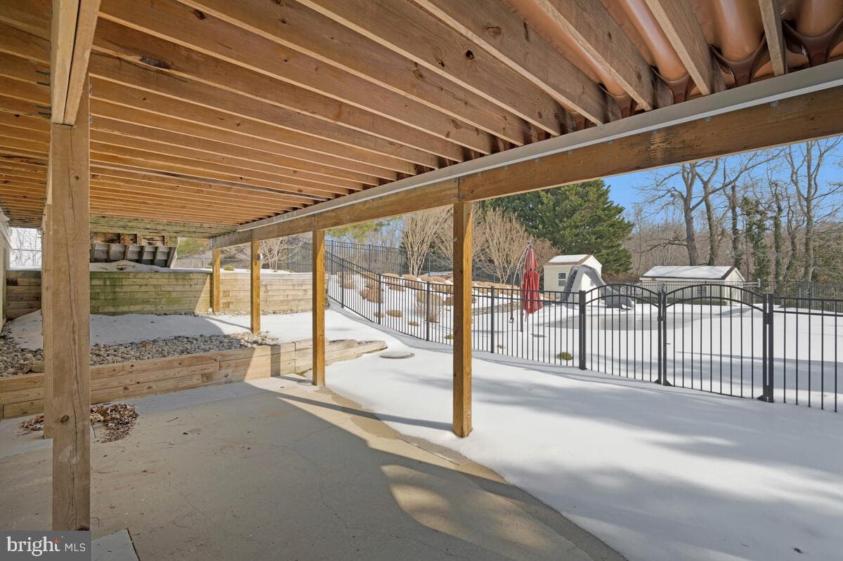 8637 Saint Andrews Drive photo 36