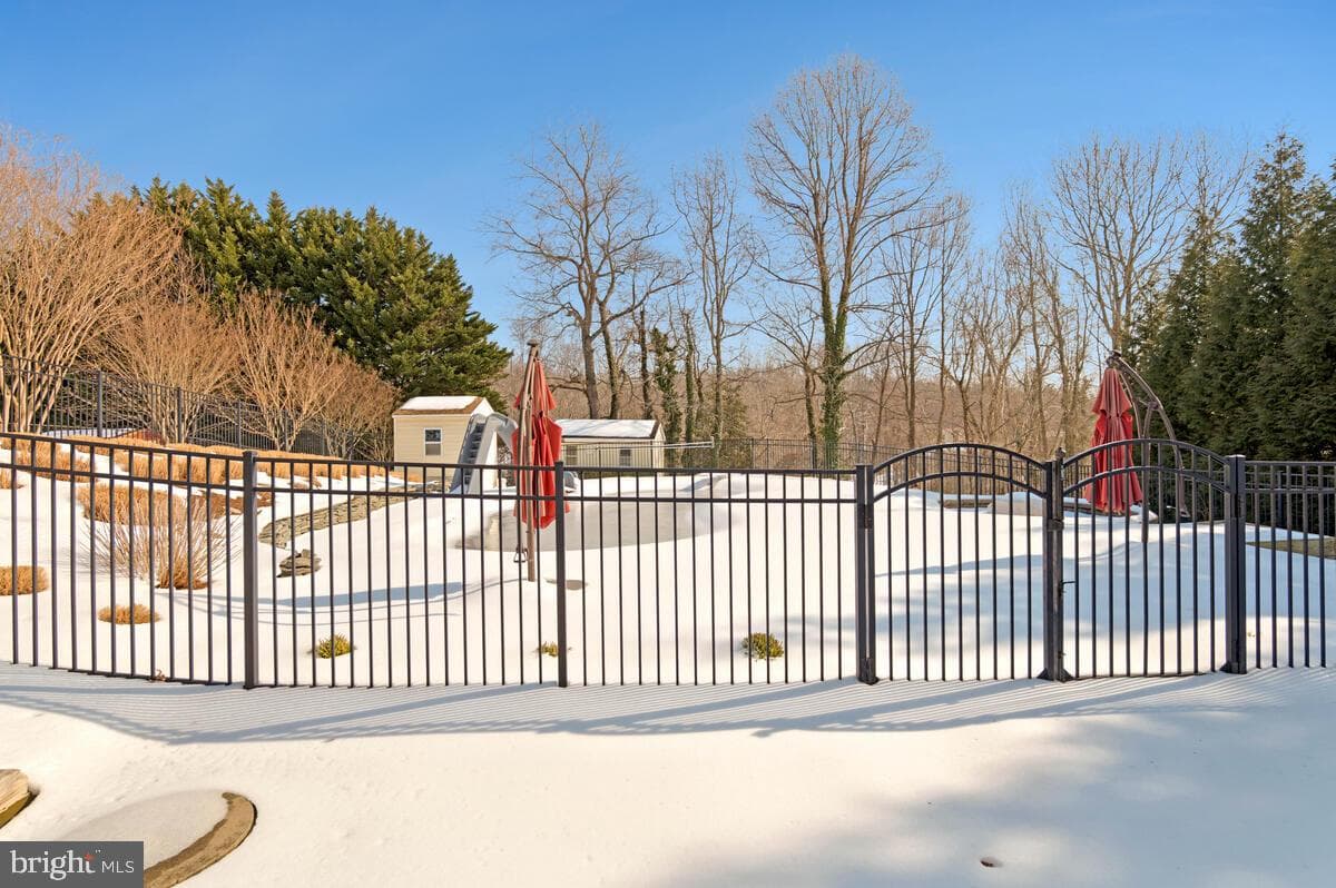 8637 Saint Andrews Drive photo 37