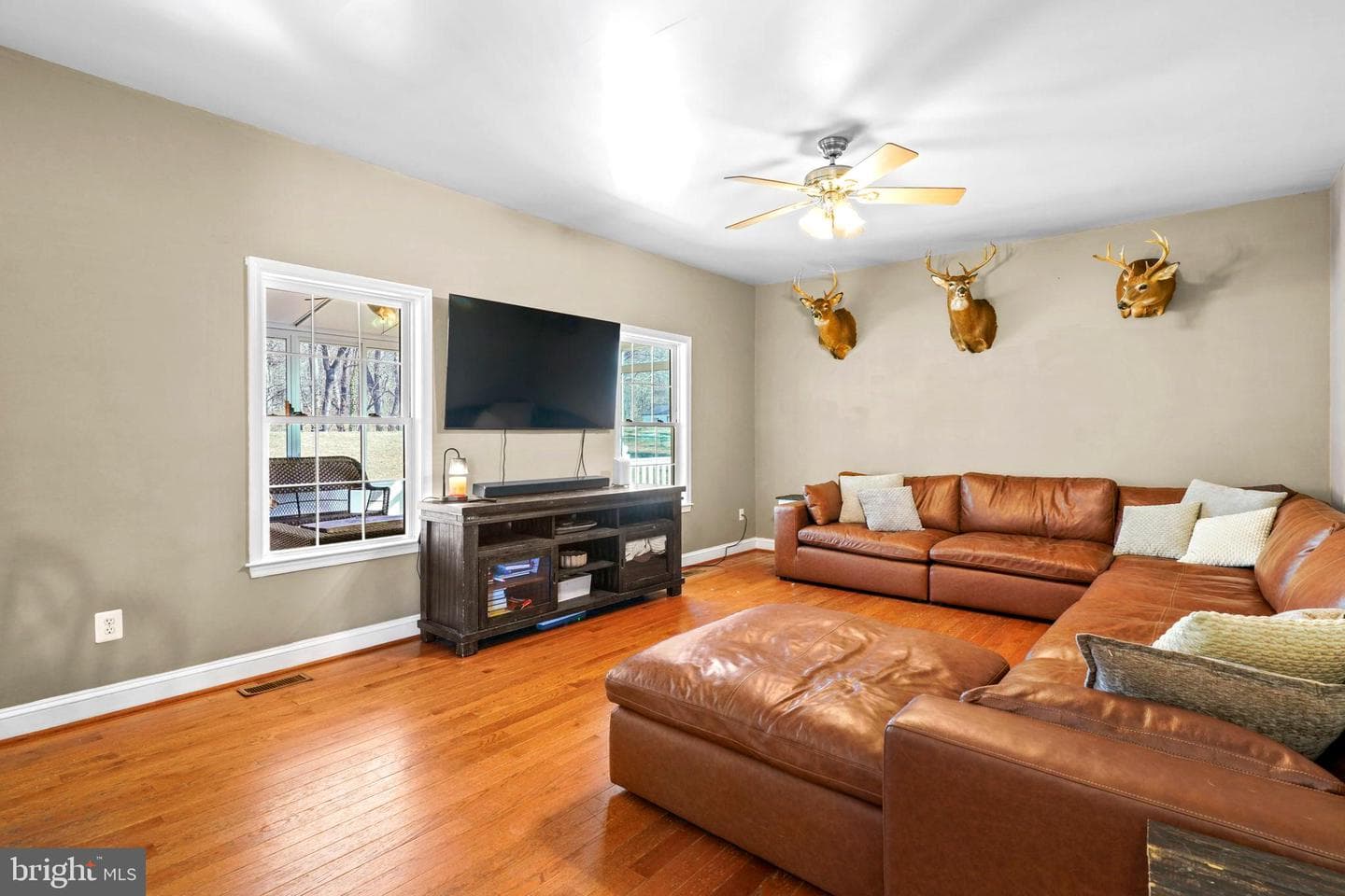 5630 Calvin Ct photo 2