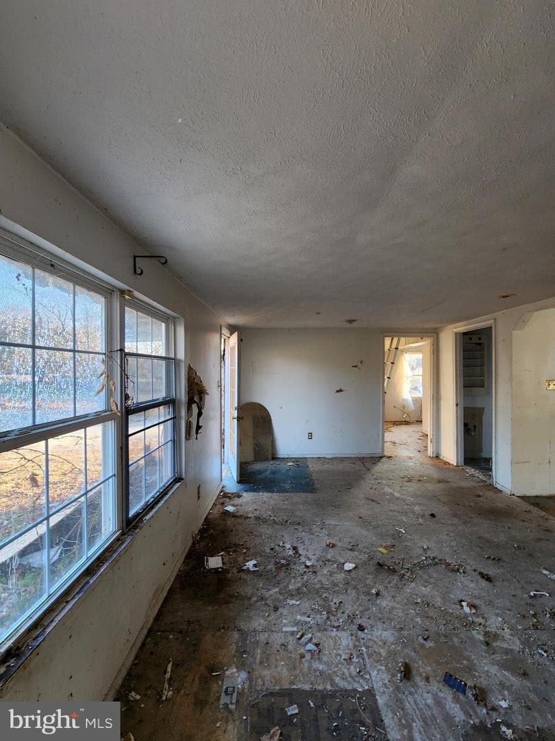 6824 Kent Road photo 7