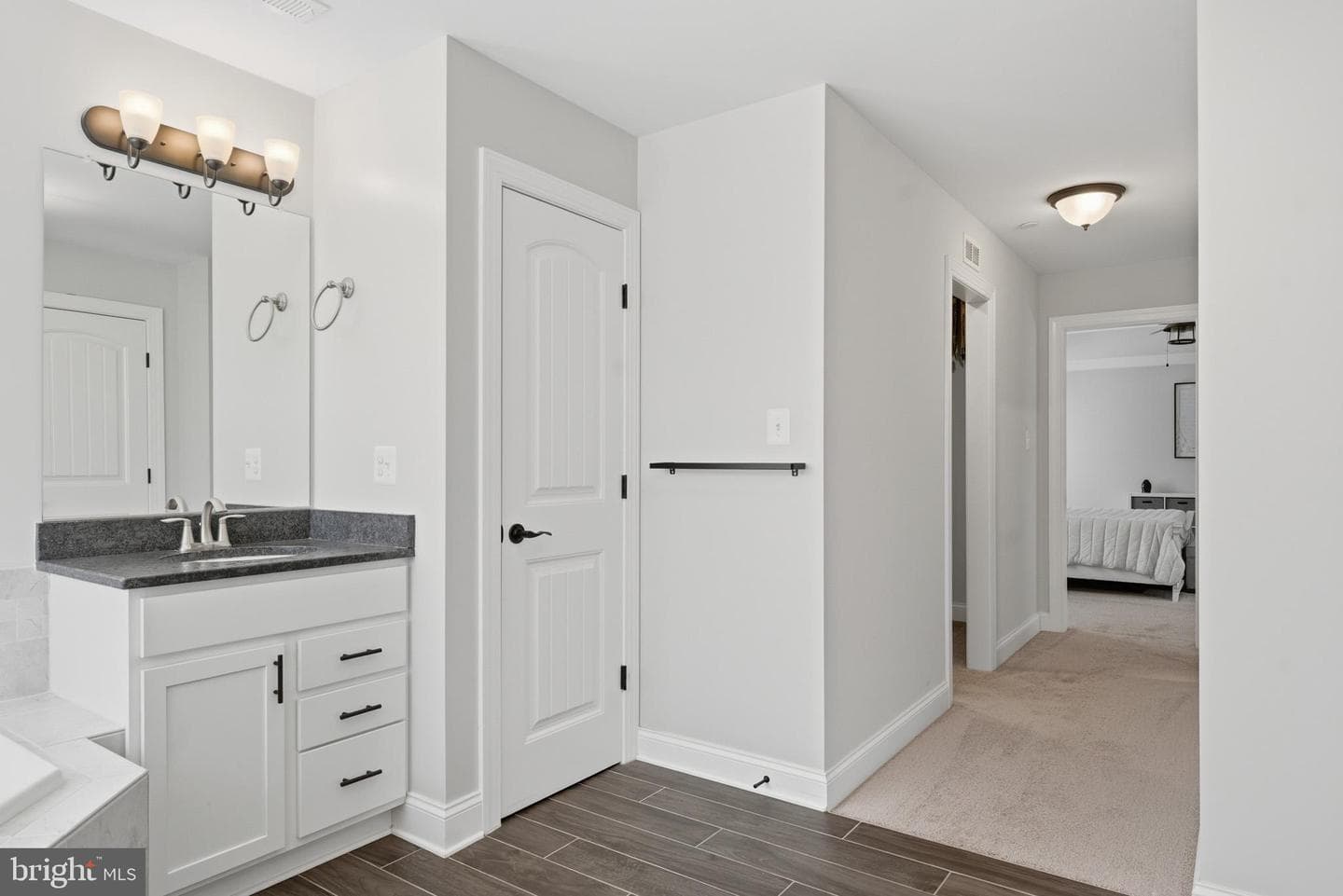 241 Oakland Hall Road photo 33