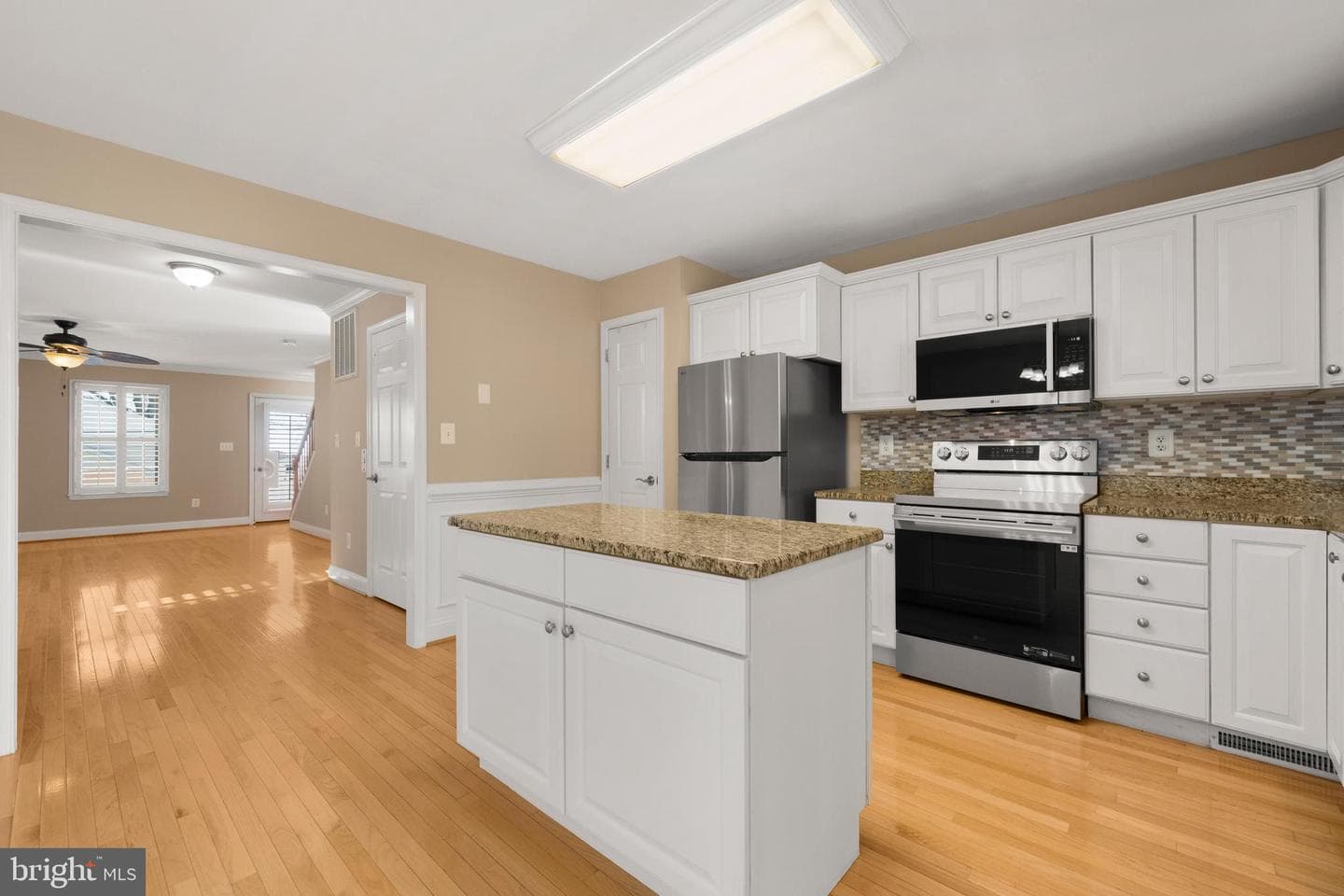 8229 Bayside Road photo 15