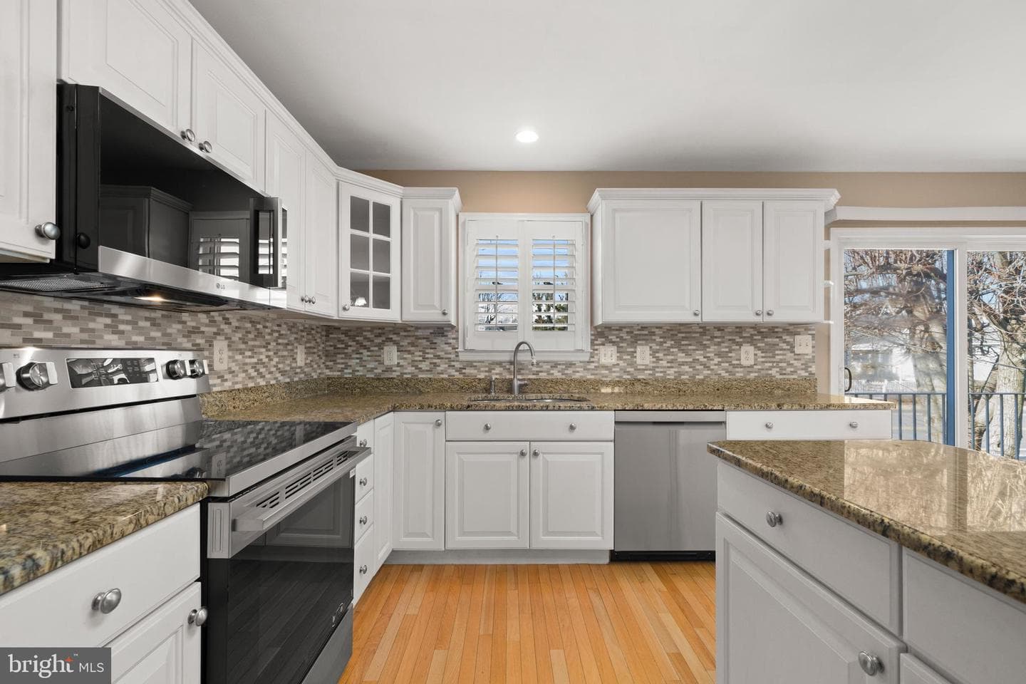 8229 Bayside Road photo 16