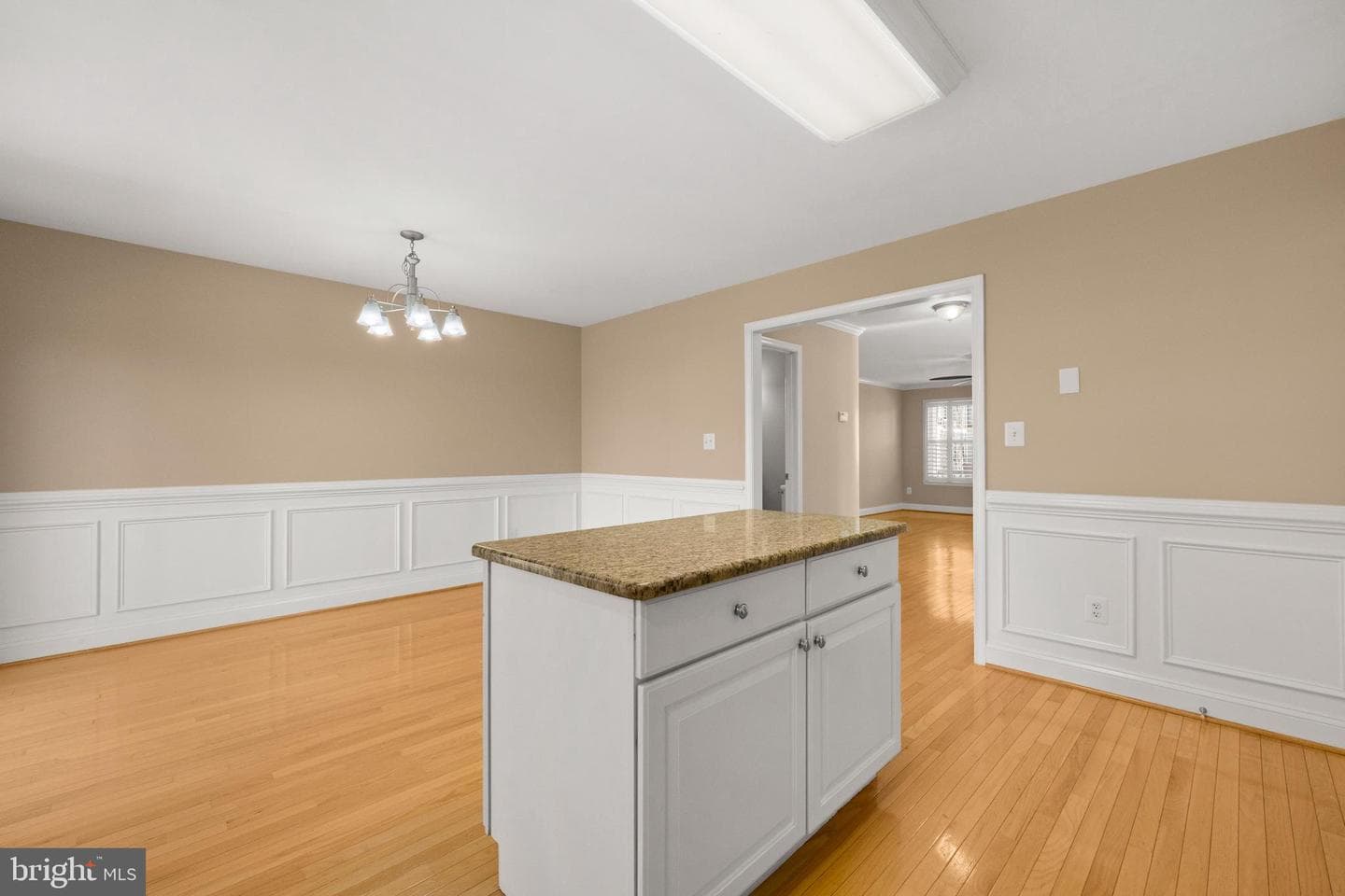 8229 Bayside Road photo 17
