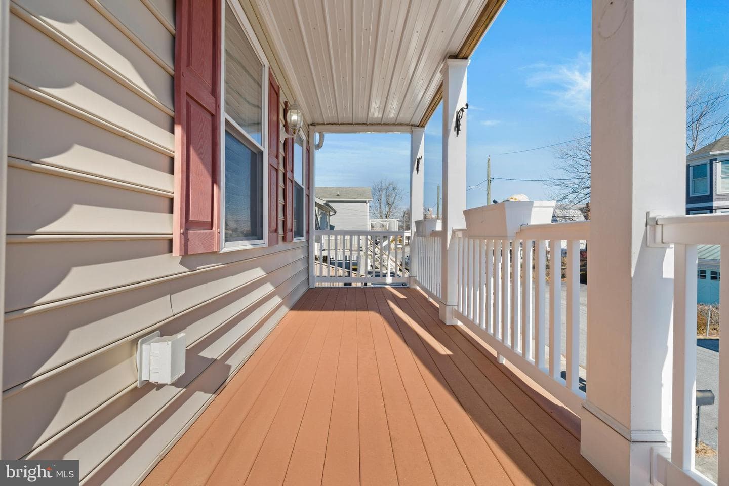 8229 Bayside Road photo 5