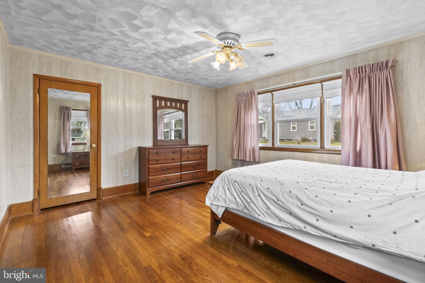 8401 F Street photo 23