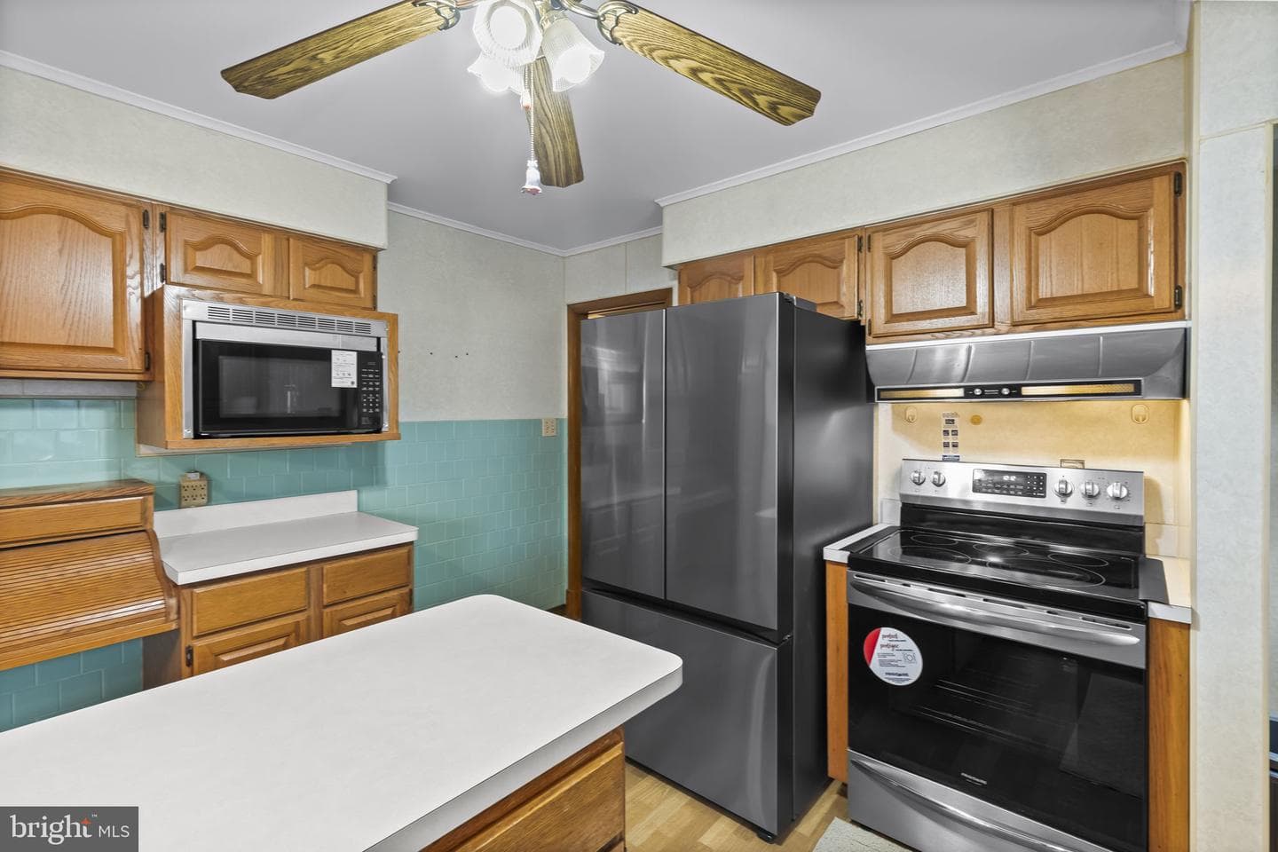 8401 F Street photo 3
