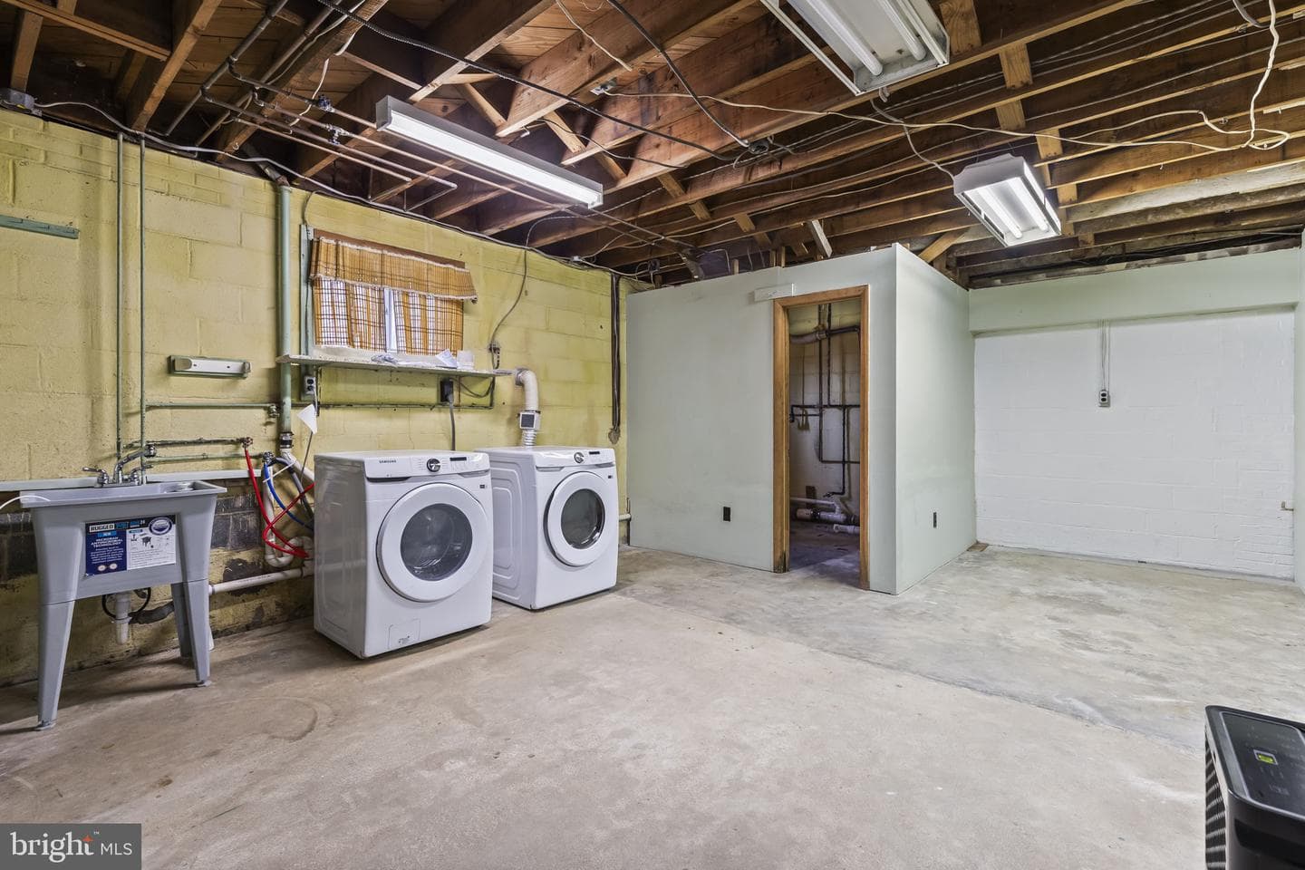 8401 F Street photo 31