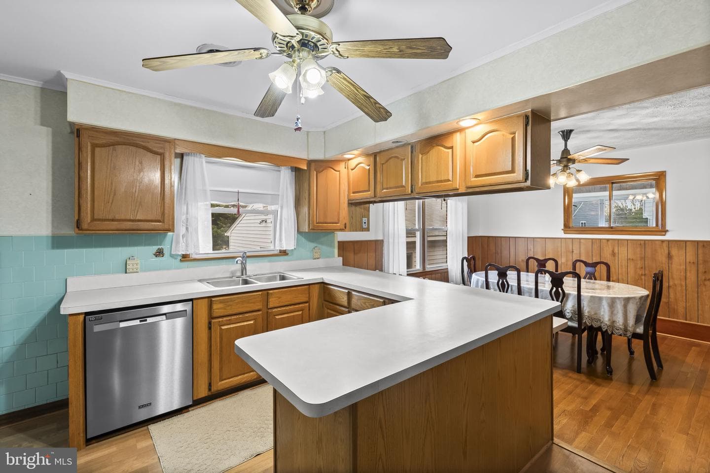 8401 F Street photo 4