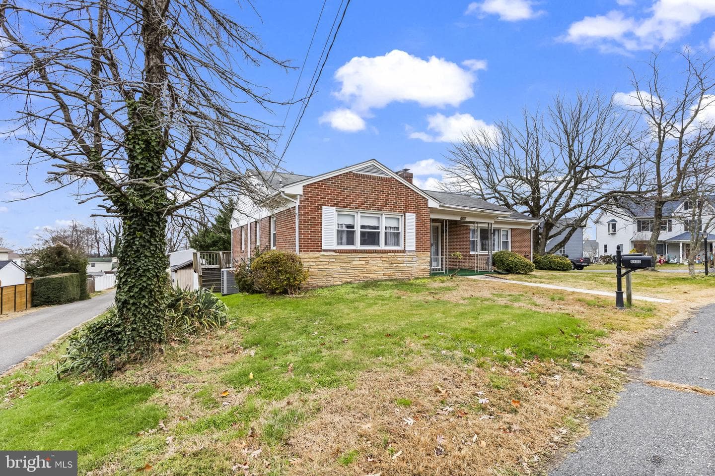 8401 F Street photo 41