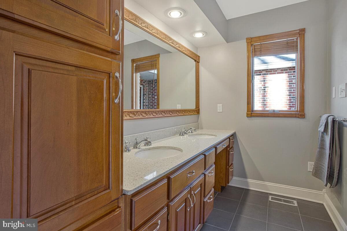 3400 Churchill Court photo 25